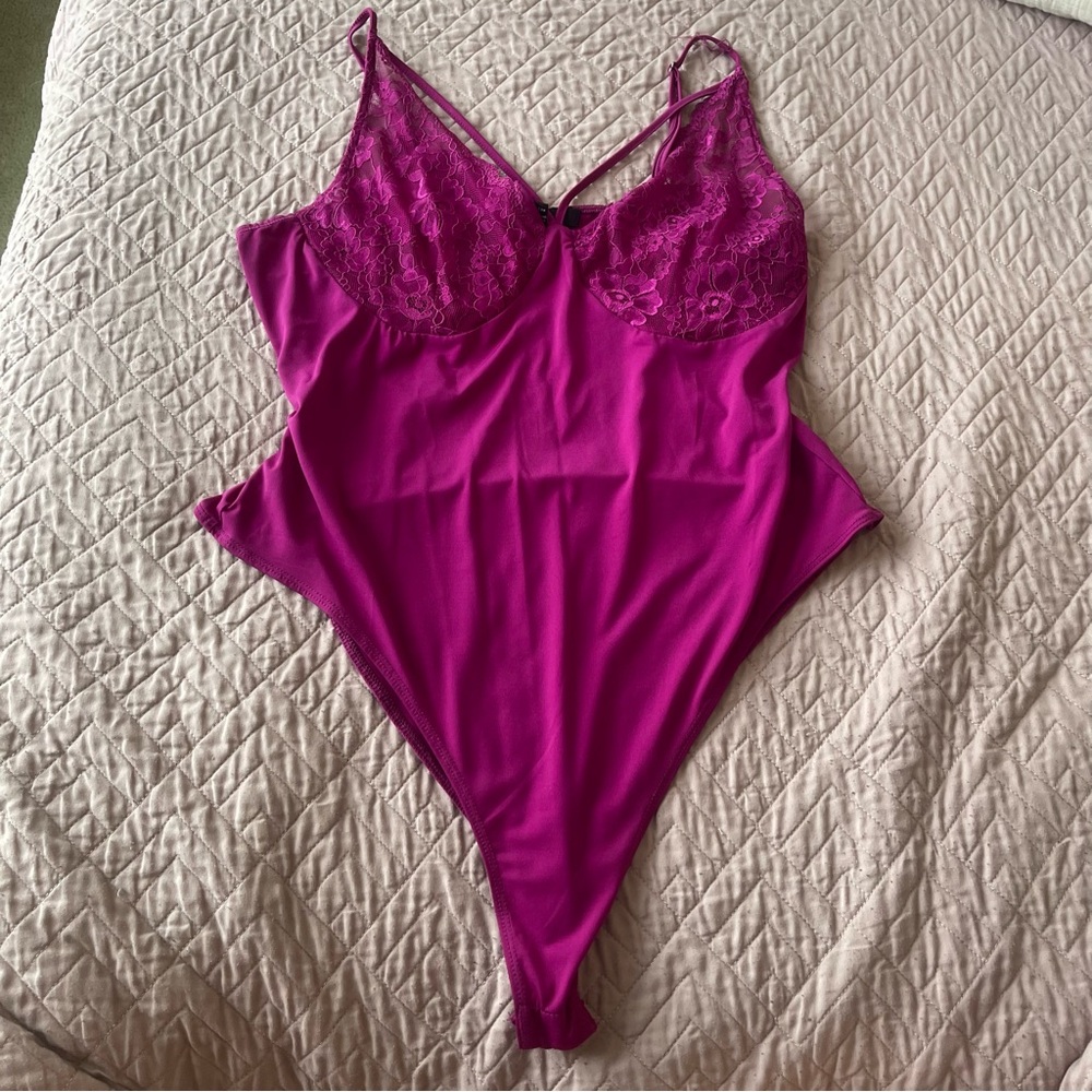 Lace detail magenta bodysuit
